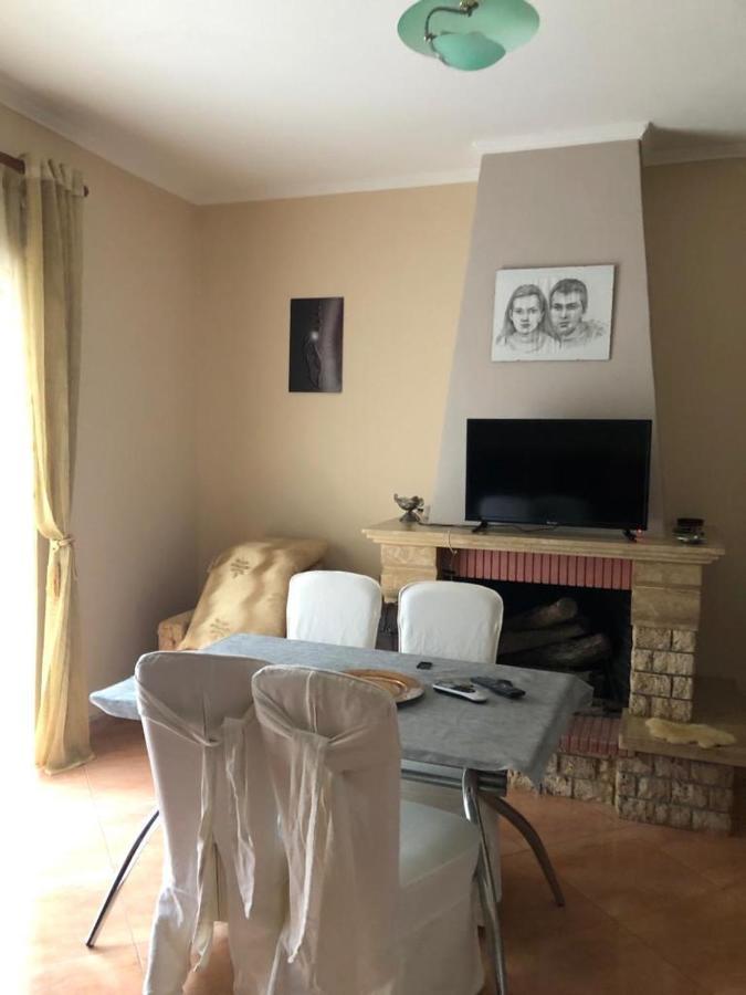 Villa 151 Sarande Bagian luar foto