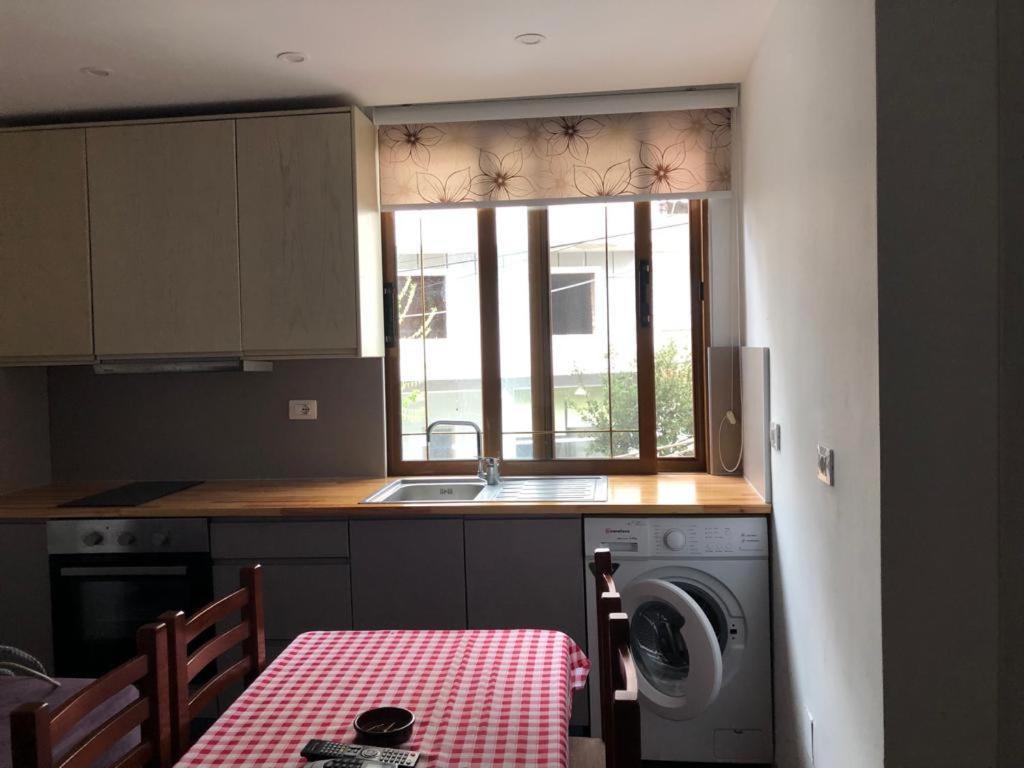 Villa 151 Sarande Bagian luar foto