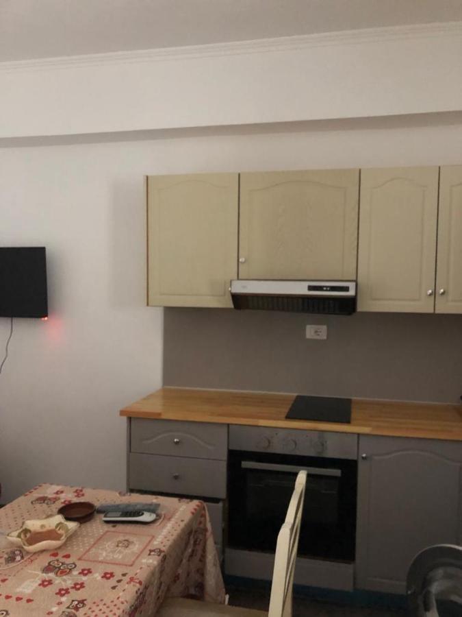 Villa 151 Sarande Bagian luar foto