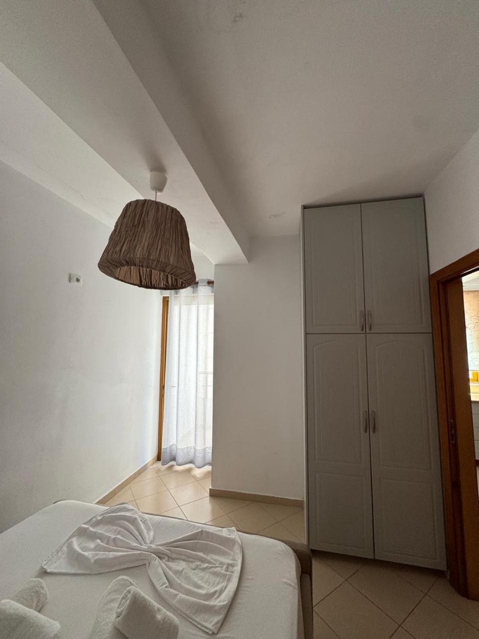 Villa 151 Sarande Bagian luar foto